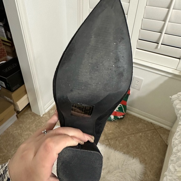 BLACK BOOTIES - Picture 4 of 7